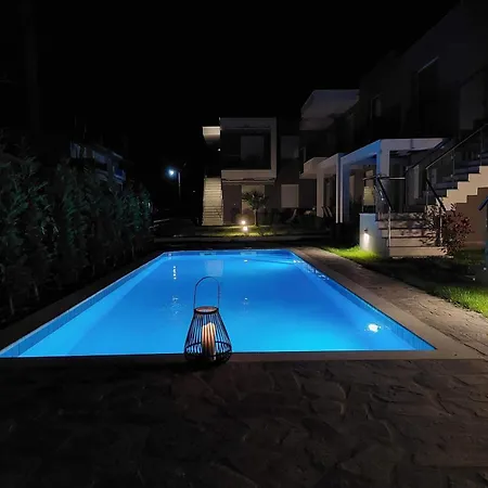 Lägenhet Emerald Luxury & Pool I